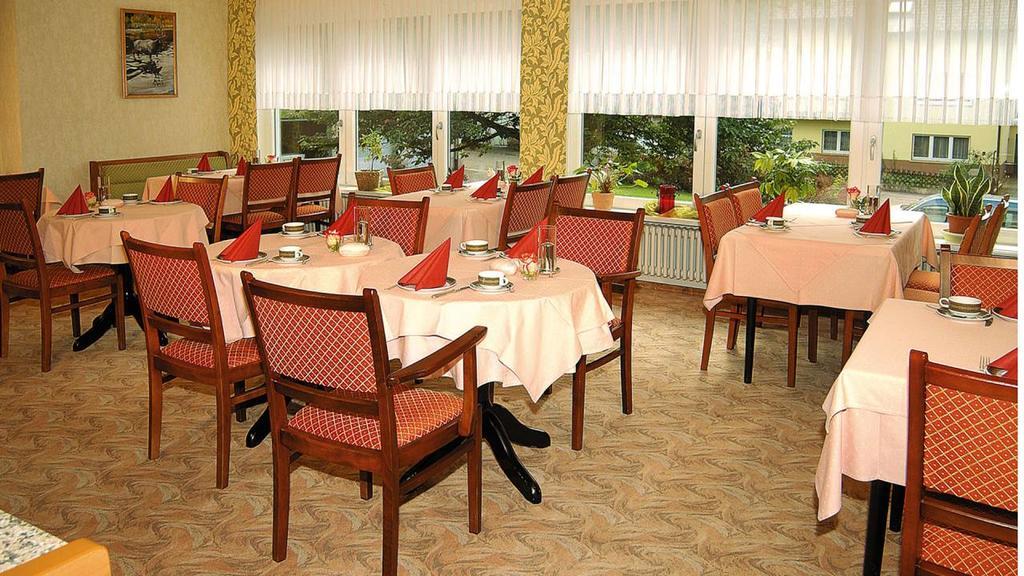 Akzent Hubertus Bad Peterstal-Griesbach Restaurant photo